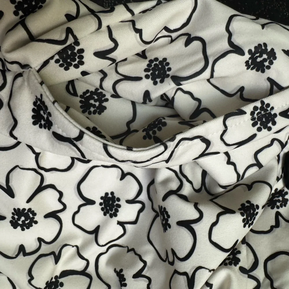 Elegant Floral Women's Mini Skirt